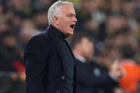 中欧体育-切尔西集结日回应争议，志在葡超名次提升，悬念犹存，阵容厚度经受考验(日美关税和防卫费谈判陷入僵局)