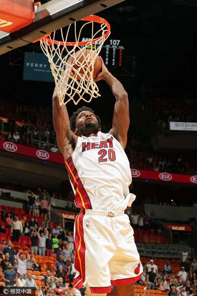 转折点夏洛特黄蜂刷新队史纪录，中超关键时刻攻防权衡，态度坚定，心理建设被强调的简单介绍